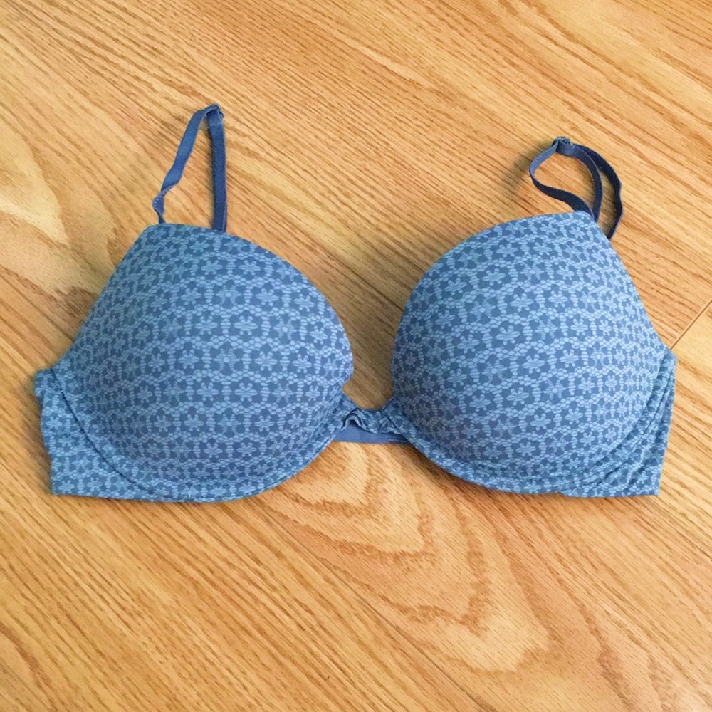 Victoria’s Secret lilac push up bra